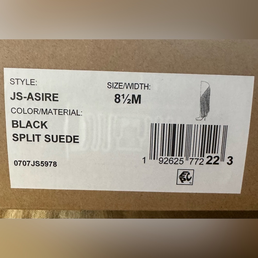 Black Fringe Boots - Picture 4 of 5